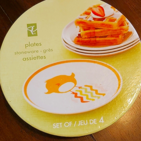 8 inch Stoneware Plates - Picture 1 of 6